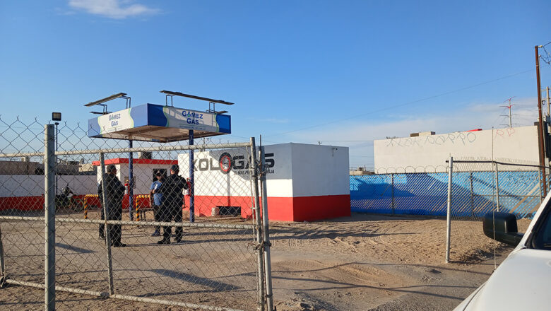 Capturan a par de sujetos que despachaban gas LP en gaseras clausuradas